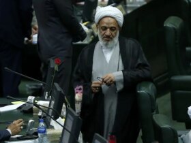 انتقاد را در قانون Grail Agharani تأخیر کنید. دولت در تلاش است تا فاکتور جدیدی را قبل از اعلان قانون ارسال کند