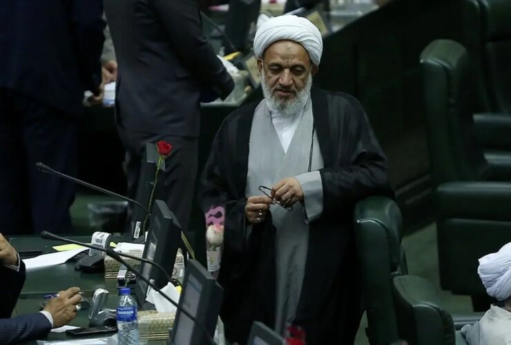 انتقاد را در قانون Grail Agharani تأخیر کنید. دولت در تلاش است تا فاکتور جدیدی را قبل از اعلان قانون ارسال کند