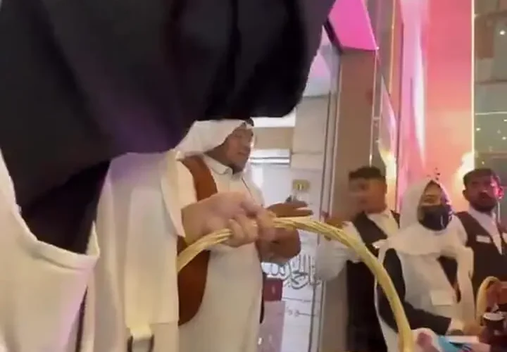 برای دیدن قدردانی از زائران سوری به محمد بن سلمان
