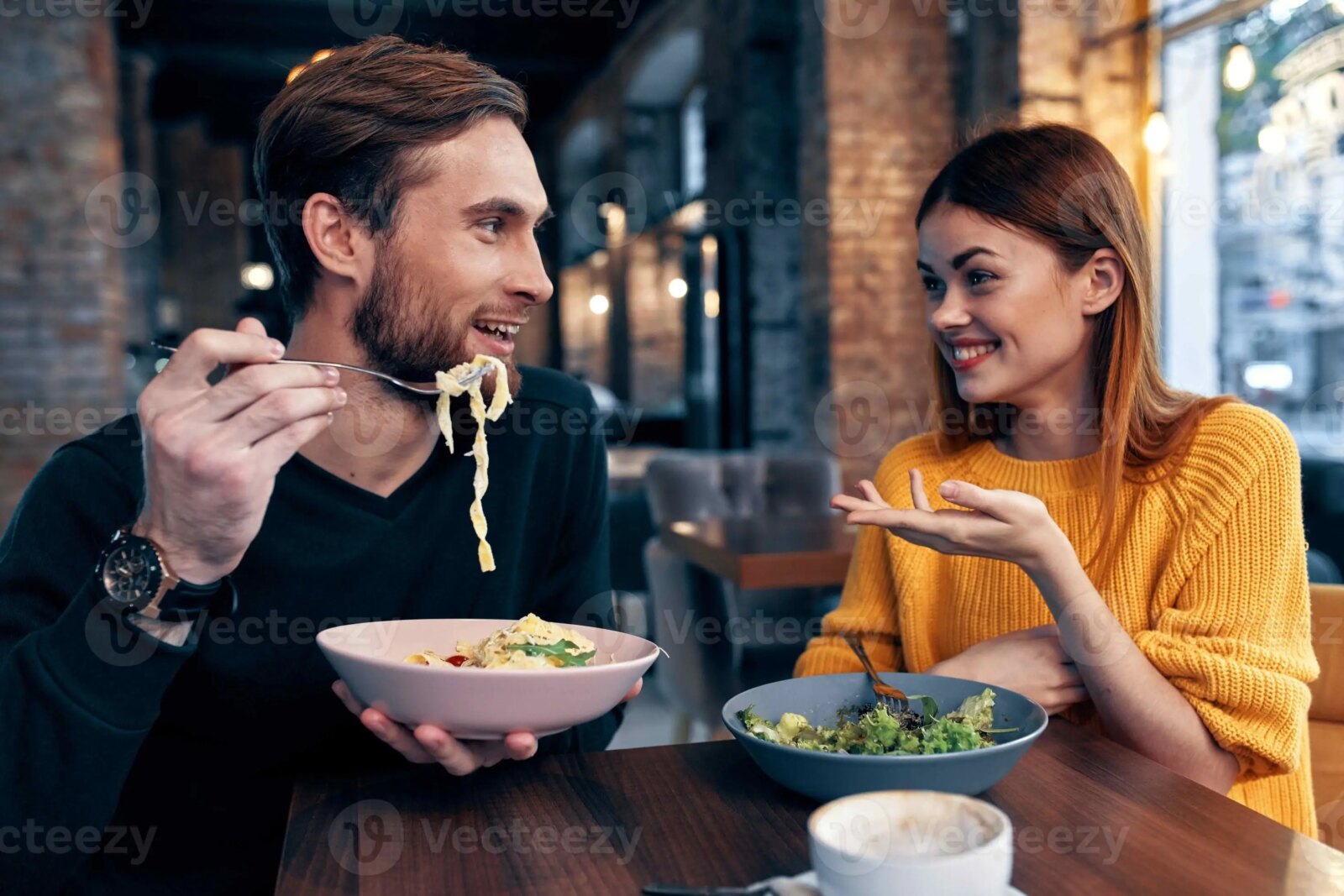ترفند رابطه ؛ طلا 2 ثانیه: با این قانون ساده ، در هر مکالمه موفق باشید