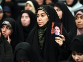 تصاویر با رهبر انقلابی هزاران معلم در سراسر کشور ملاقات کنید