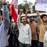 تصاویر تجمع در مقابل سازمان انرژی اتمی
