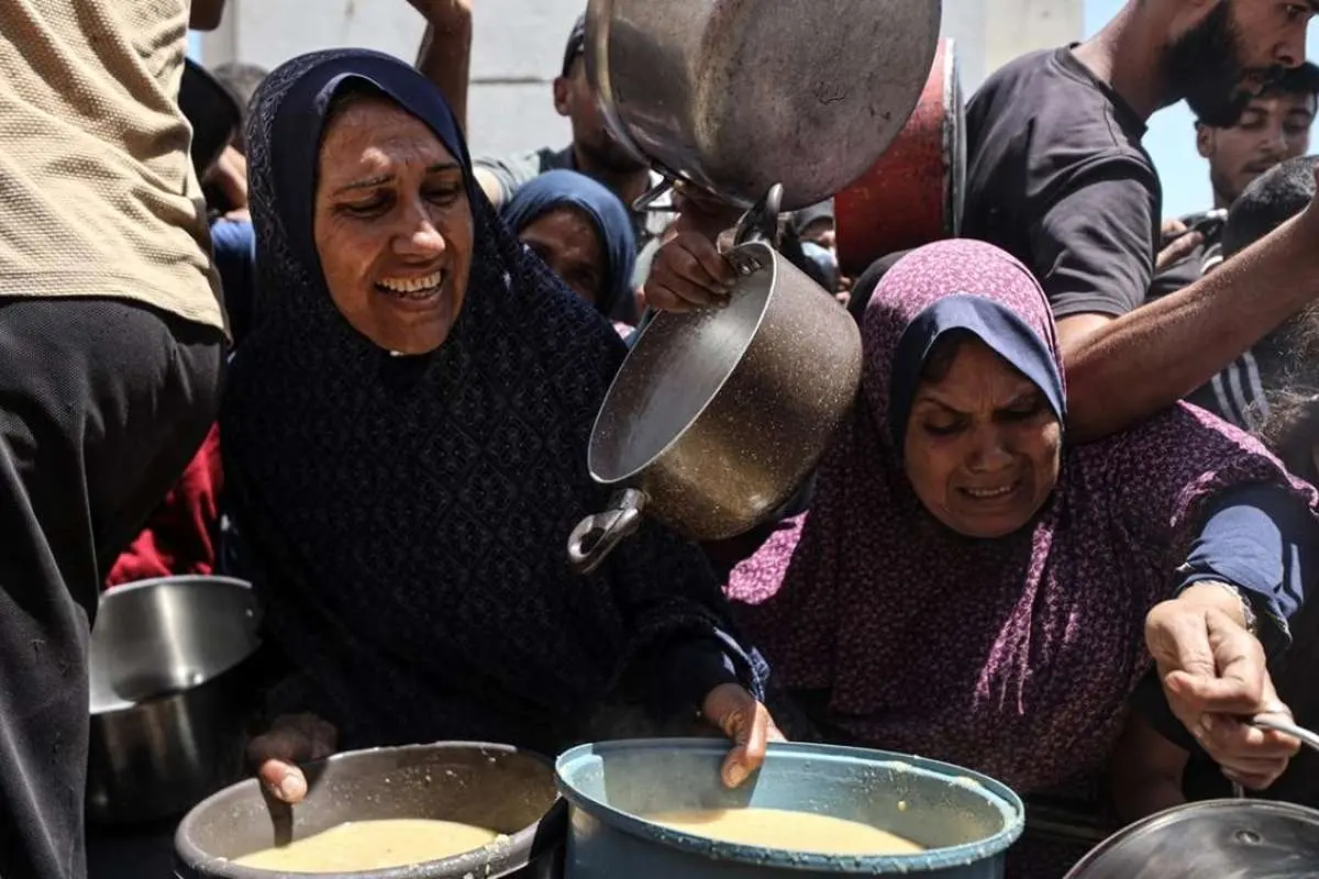 تصاویر غذا و نان ؛ آخرین نفس محاصره و بمباران آوار 4 تصاویر غذا و نان ؛ آخرین نفس محاصره و بمباران آوار