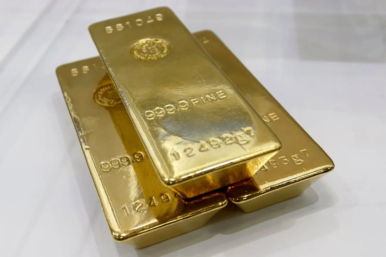 جهان با تقویت دلار در حال سقوط است