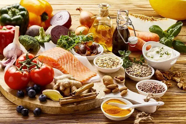 حتماً این غذاها را سمی پرتاب کنید!