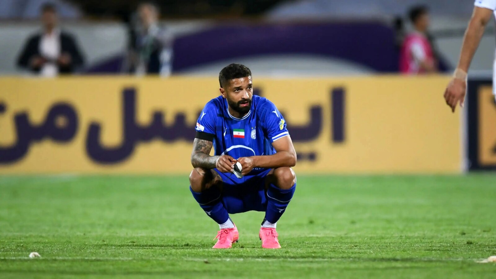 خانه Esteghlal در خط دفاعی Esteghlal + جزئیات