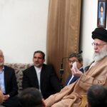 خطاب به فرمانداران ، رهبر عالی انقلاب: افراد داغ را بگیرید و به سمت آنها بروید