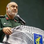 سرلشکر سالامی: اگر دشمن نتواند این کار را انجام دهد ، ما درهای آتش را روی آنها باز خواهیم کرد