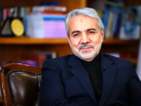 ما گفتیم که اگر نرخ ارز پذیرفته نشود ، نرخ ارز به 4000 دلار خواهد رسید