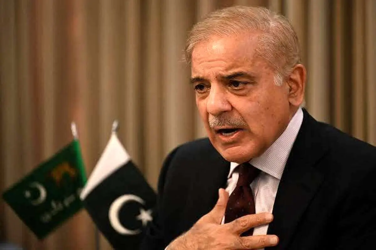 نخست وزیر پاکستان وارد تهران شد. شهباز şerif به پزشکان مراجعه می کند