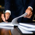 نظرات شخصی در اشتغال دولتی کنترل می شود