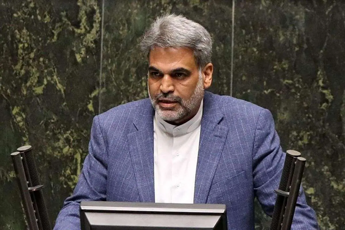 نماینده مجلس: مسئولیت گفتن اینکه ما اورانیوم غنی شده شمخانی را نابود کردیم؟! 4 نماینده مجلس: مسئولیت گفتن اینکه ما اورانیوم غنی شده شمخانی را نابود کردیم؟!