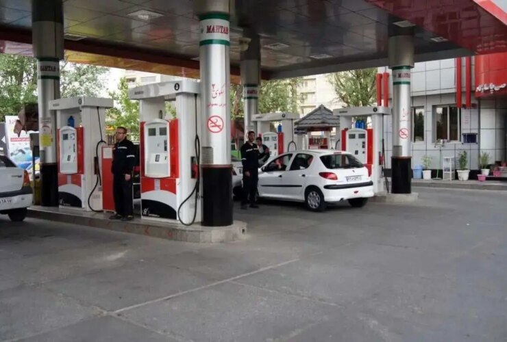 واردات فوق العاده بنزین برای شش ماه آینده به کشور