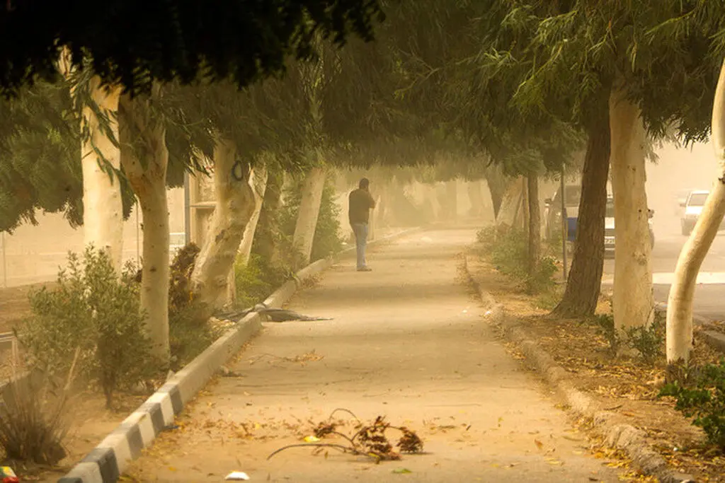 ورود توده غبار آلود از عراق ؛ 2 استان منتظر بارندگی هستند