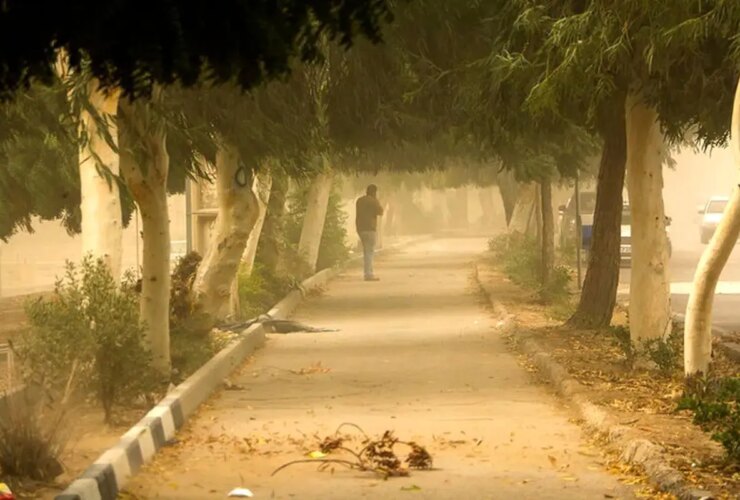 وزش باد شدید در جاده پایتخت ؛ مواظب بودن