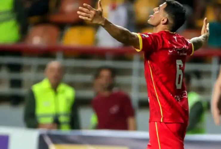 پرسپولیس در تلاش است تا ستاره خط دفاع را بازگرداند