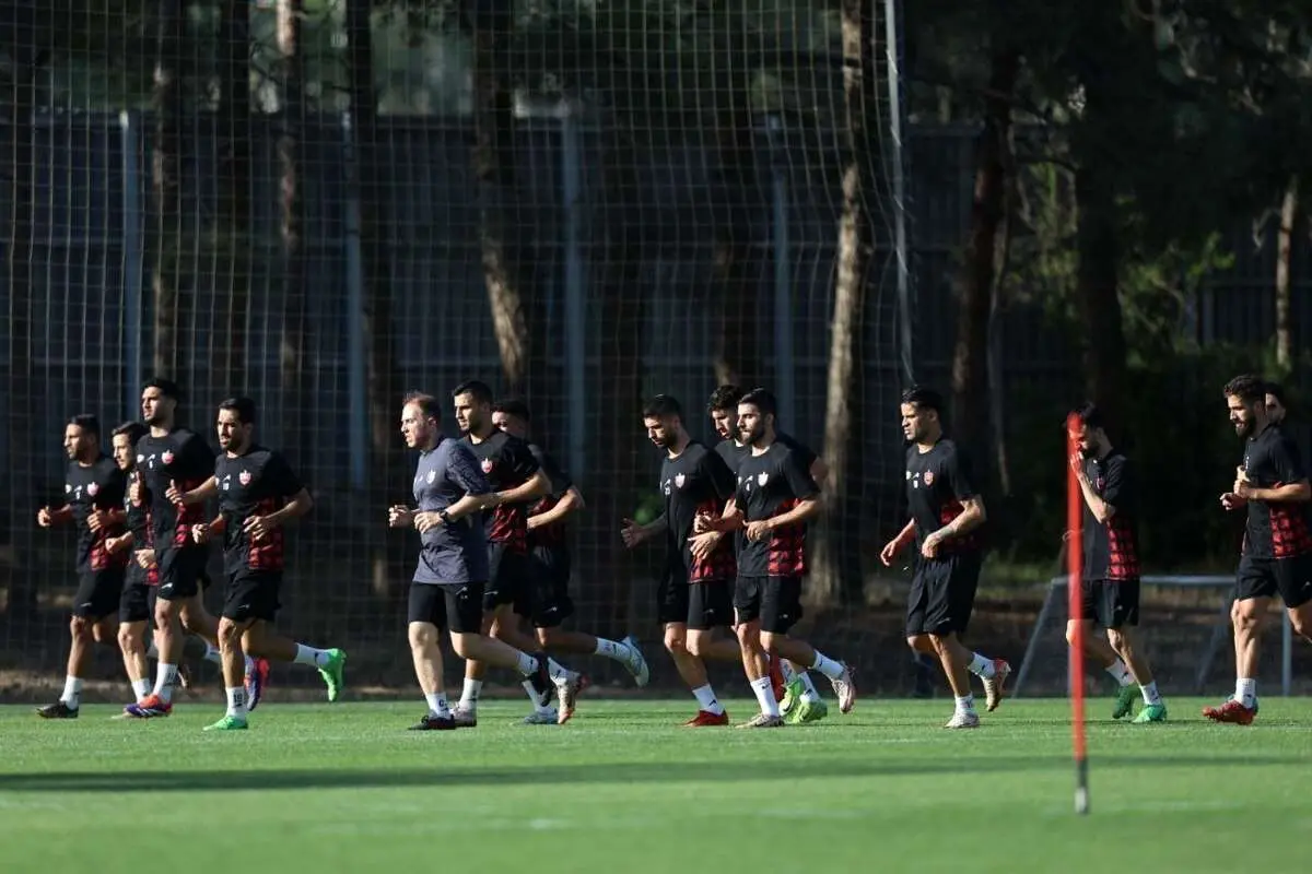 پرسپولیس را با نیمی از تیم مصدوم تمرین کنید! 4 پرسپولیس را با نیمی از تیم مصدوم تمرین کنید!