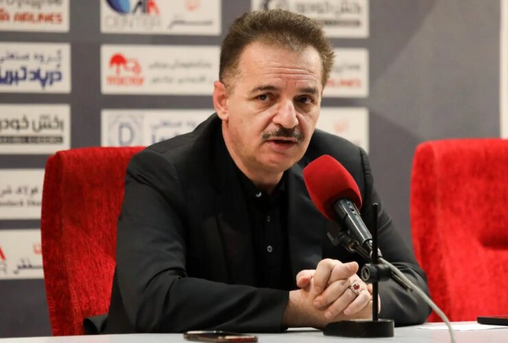 چه کسی قیمت بازیکنان ، آقای زنوزی را بالا برد؟