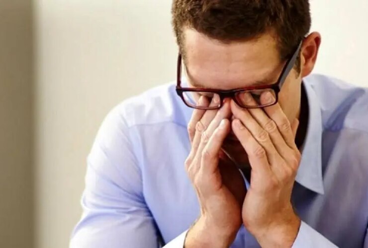 یکی از دلایل اصلی قرنیه تعریف شده است