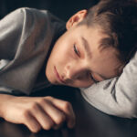 دنیای بلوغ و افسردگی بی رنگ