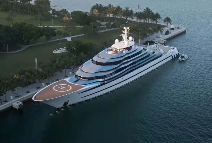 kaos-superyacht-aceanco-nancy-walton-laurie