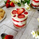 دسر توت فرنگی سه کاتمن
