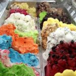 به بستنی های غیرمجاز از شیر ناسالم گرفته تا رنگهای مصنوعی توجه کنید