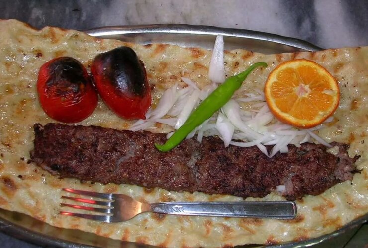 چگونه یک کباب درست کنیم: طعم منحصر به فرد غذاهای ایرانی