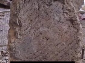 روشنایی آتش عجیب در کنار کتیبه ساسانید! + فیلم