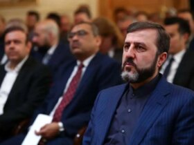 غاریبابادی: چندین کشور در جهان وجود دارد. ایران یکی از این کشورها است