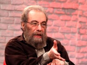 منتقد سینما Massooud Frosty ، طرفدار تیمی که شما باور ندارید!