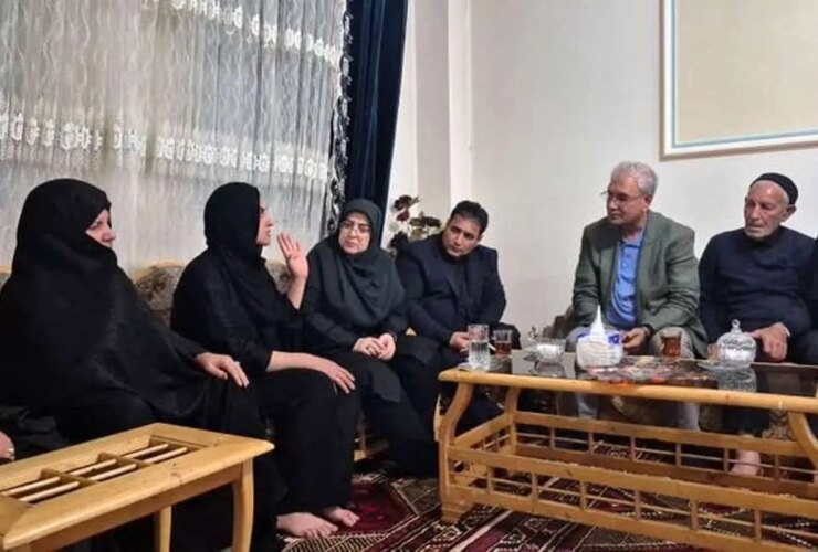 خانواده اله حسین نجاد با خانواده و جلسه ربی