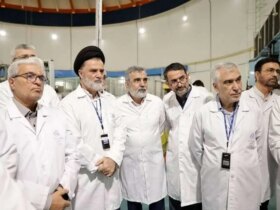 تصاویر اعضای کمیسیون امنیت ملی Majlis از راکتور تحقیقات تهران بازدید می کنند