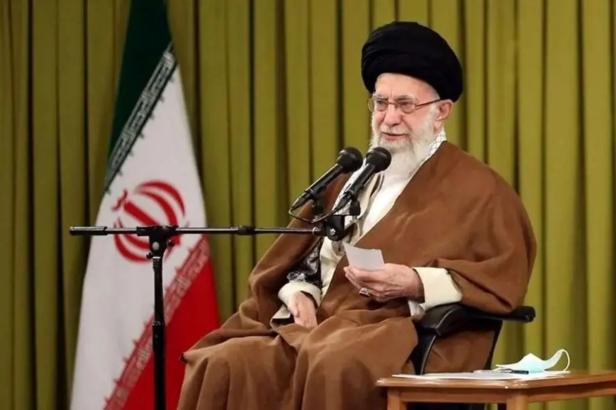 رهبر عالی انقلاب: نیروهای مسلح رژیم صهیونیستی را فقیر می کنند