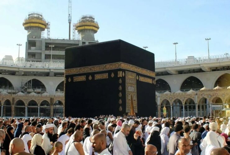 پادشاه عربستان سعودی برای پاسخگویی به نیازهای زائران ایرانی 3 پادشاه عربستان سعودی برای پاسخگویی به نیازهای زائران ایرانی