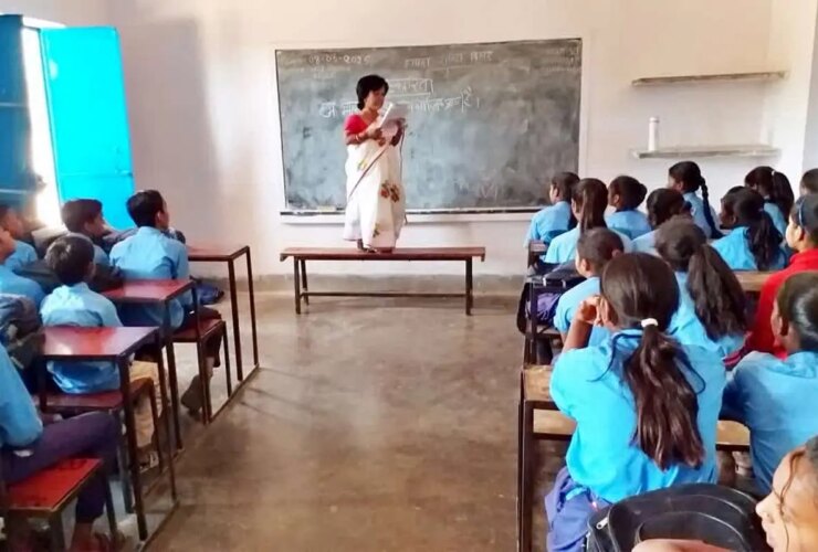 برای دیدن معلم زن 2 سانتی متر بلند 23 برای دیدن معلم زن 2 سانتی متر بلند