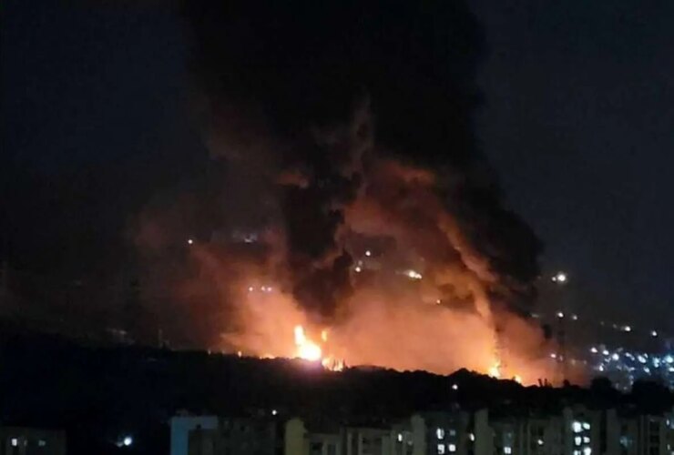 آتش سوزی در یکی از مخازن انبار در غرب تهران