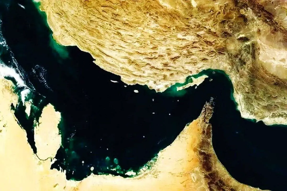 Bosphorus Hormuz فقط با اجازه ایران در حال عبور است