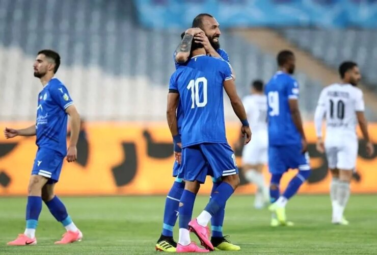 ما امیدواریم که Esteghlal Club 4 قرارداد بازیکن را گسترش دهد
