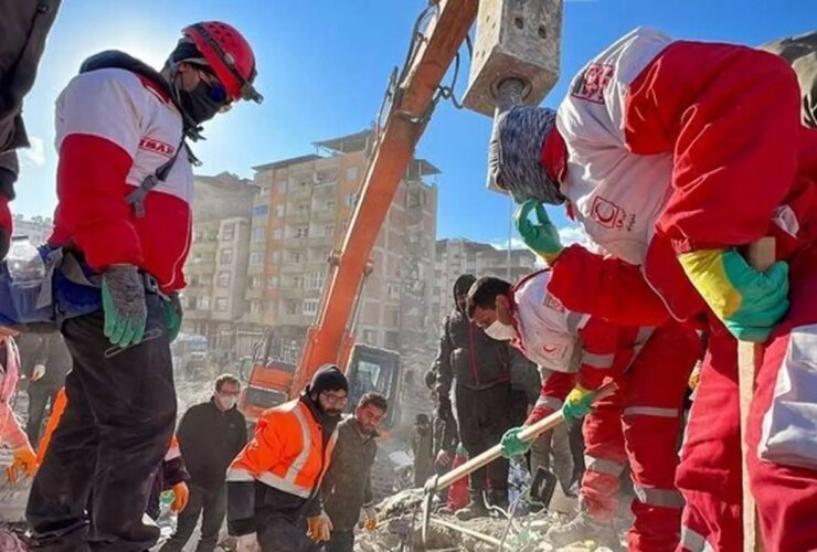 برای دیدن یک فرآیند نجات 5 ساله از زباله ها 23 برای دیدن یک فرآیند نجات 5 ساله از زباله ها