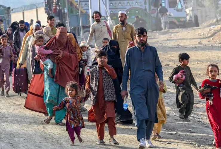 دستور رد افغان های غیرمجاز از کشور