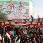گروهی از فعالان سیاسی اصلاح طلب در مراسم تشییع جنازه شهدا