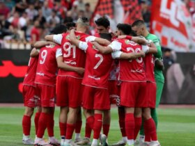 بازگشت به پشت ستارگان قدیمی پیرپولیس قدیمی