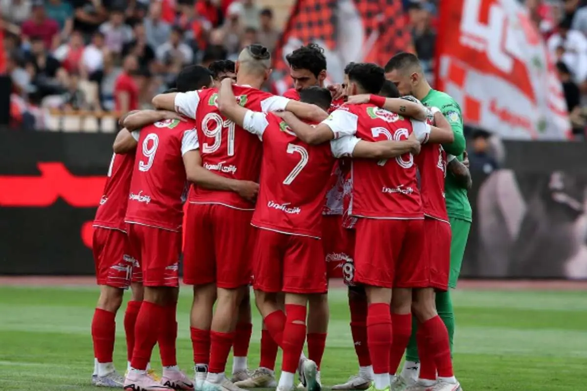 بازگشت به پشت ستارگان قدیمی پیرپولیس قدیمی