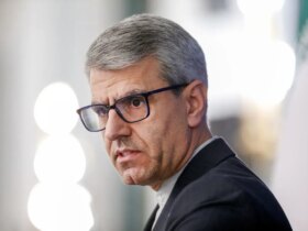 Baqa: ایران جدول مذاکره را ترک نکرد