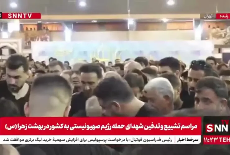 Mohsen Tonandeh در Golzar of Behesht Zahra (SA) شهدا