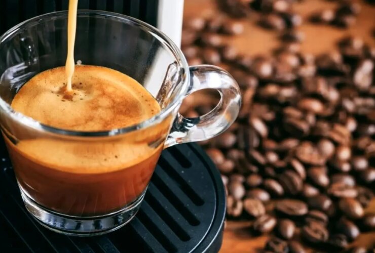 آیا قهوه واقعاً برای شما مناسب است؟ پاسخ علم در اینجا است
