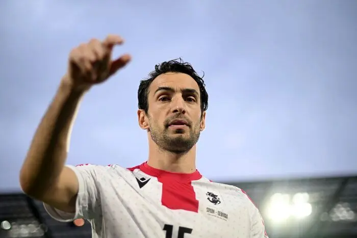 استقلال باید در اسرع وقت Golsiani را به خود جلب کند!