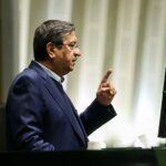 حملات شدید کیهان به عبدال ناصر همماتی ؛ آیا شما تازه متولد شده اید؟!
