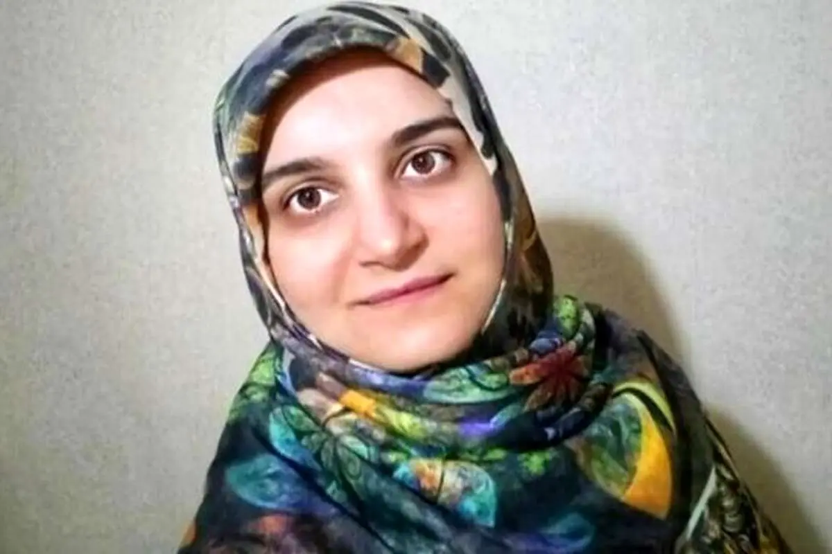 خواهر مهدیه اسفندیاری: دستگیری خواهرم "گروگان" است 4 خواهر مهدیه اسفندیاری: دستگیری خواهرم